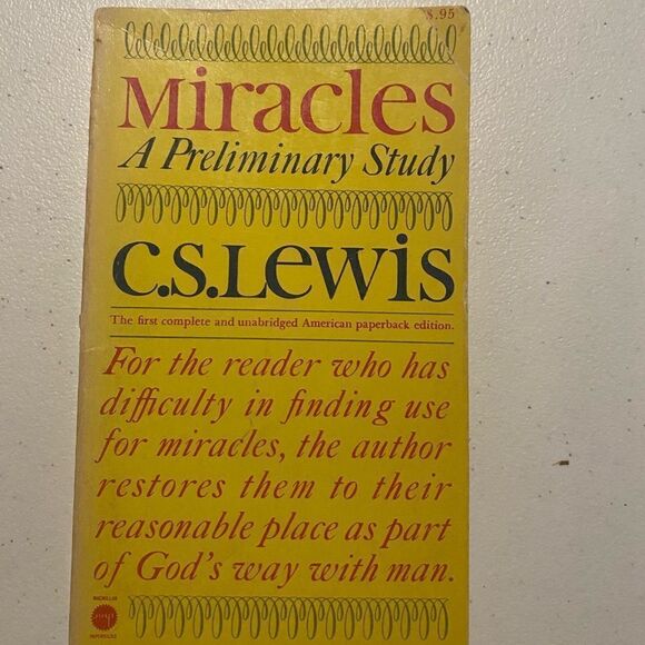 GUC - C. S. Lewis 2 Paperback Books -The Lion, The Witch & Wardrobe and Miracles - Picture 5 of 7